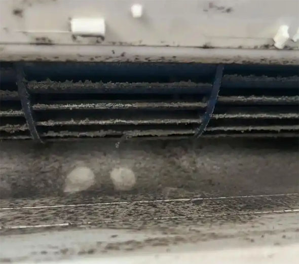 湟中空调吹的风有股烧焦味是怎么回事